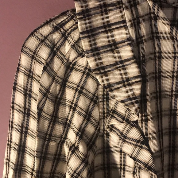 Loft Ruffle Blouse - Picture 3 of 8